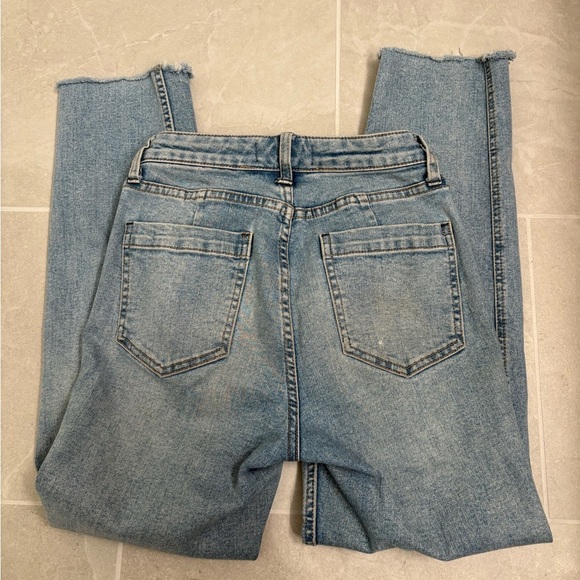 We The Free Vintage Style CRVY High Rise Raw Hem Straight Leg Jeans Size 26 - Picture 16 of 17